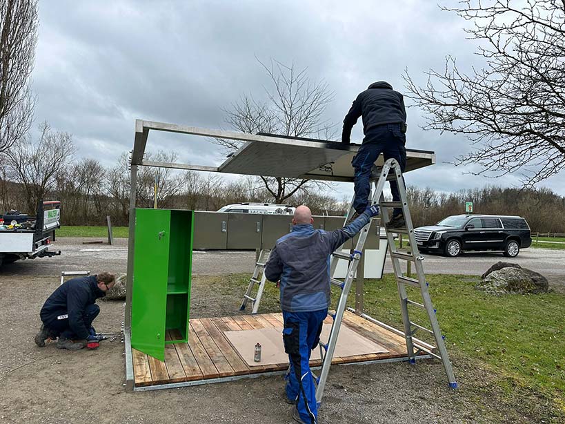 Neue Solar E-Bike Ladestation am Ravensburger Spieleland: Aufbau und erste Eindrücke