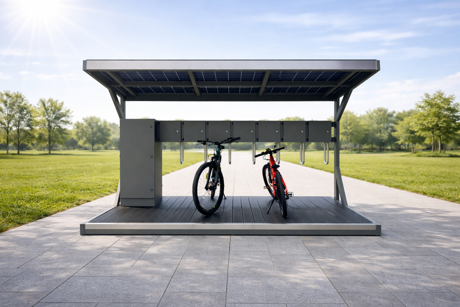 Basismodell der Ladestation im Park frontal mit zwei parkenden Fahrrädern, die aufgeladen werden.
